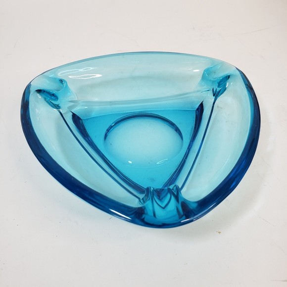 Vintage MCM Hazel Atlas Triangle Atomic Aqua Blue Glass Ashtray 7” - Picture 2 of 5